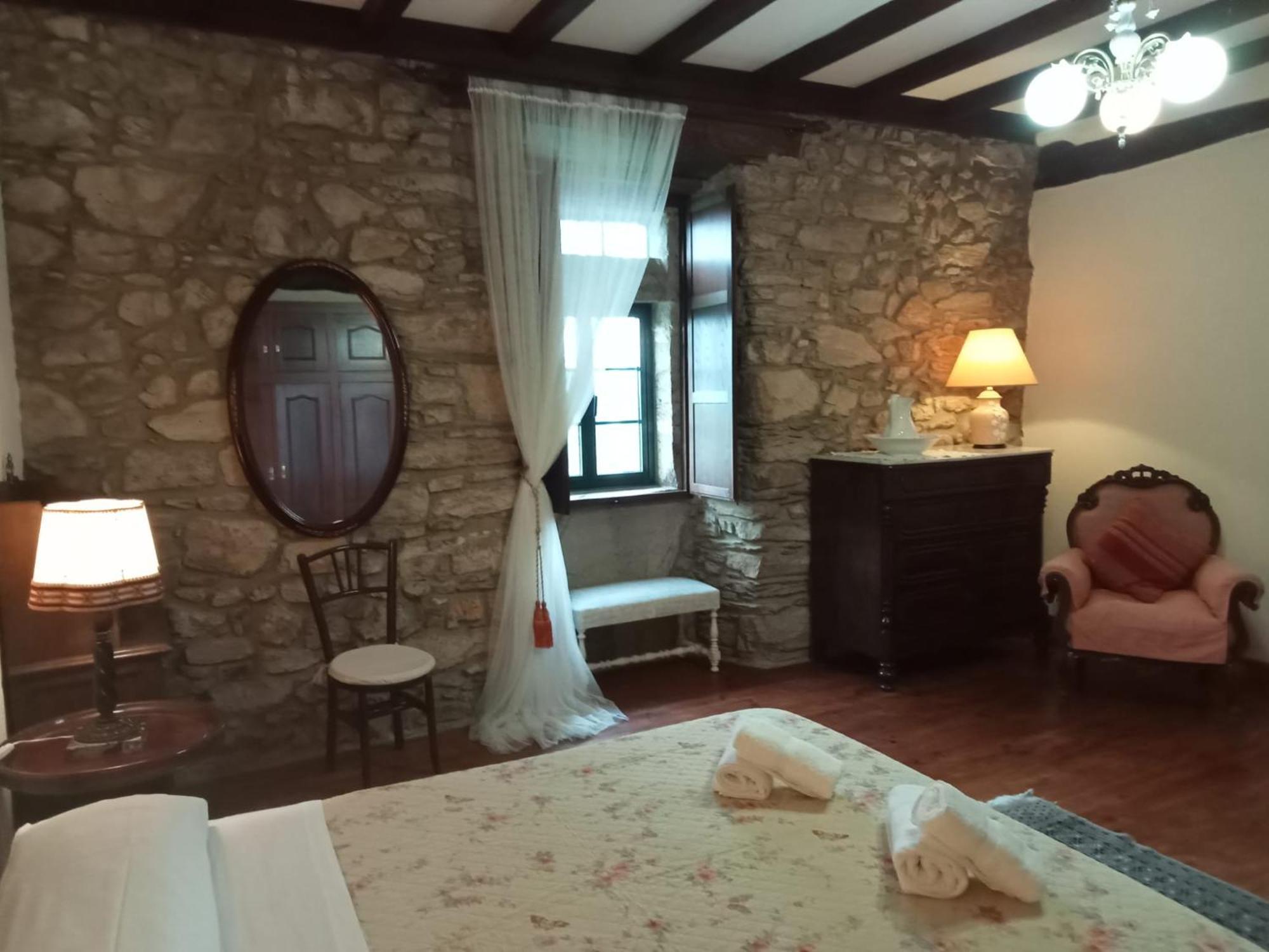 Palacio De Cantiz "Reserva De Ancares" Becerreá 外观 照片